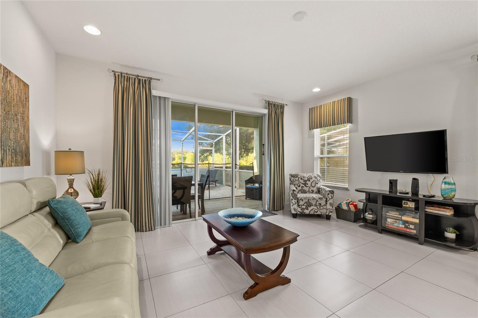Image 6 of 25 For 17521 Placidity Avenue