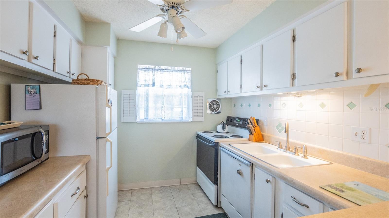 Image 10 of 26 For 5505 Hernandes Drive 204