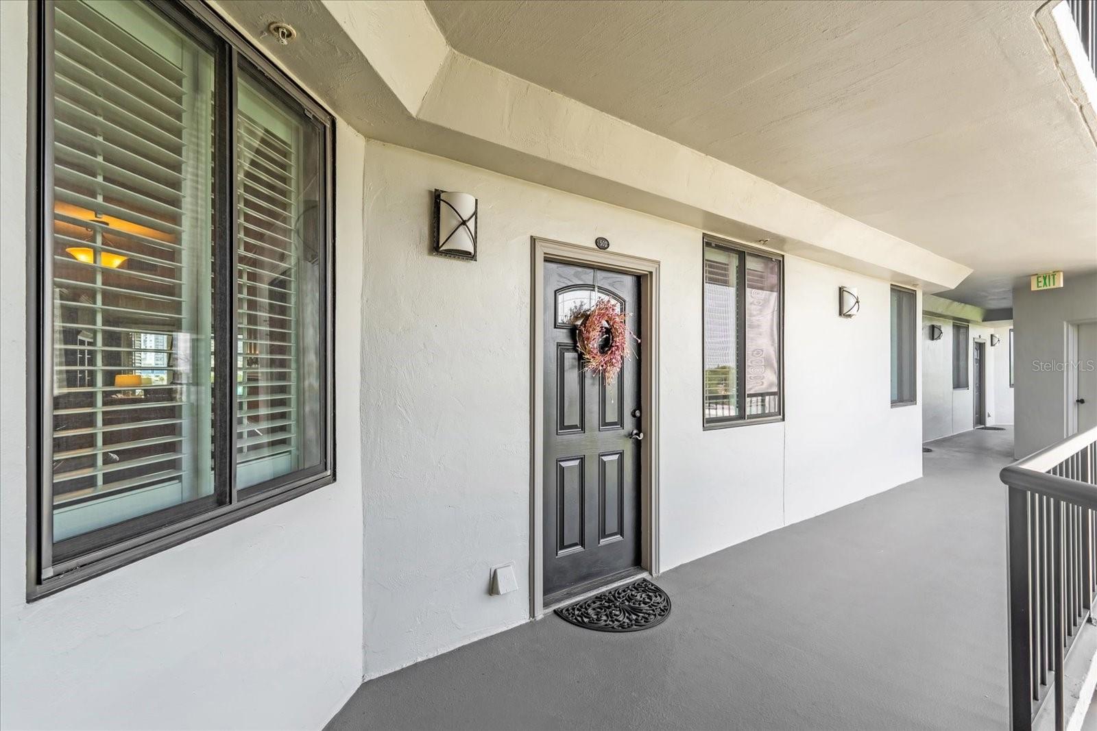 Image 3 of 38 For 401 Robinson Street 503