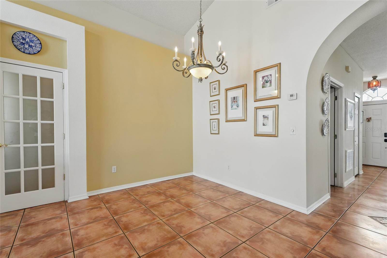 Image 13 of 51 For 9915 Kona Isle Court