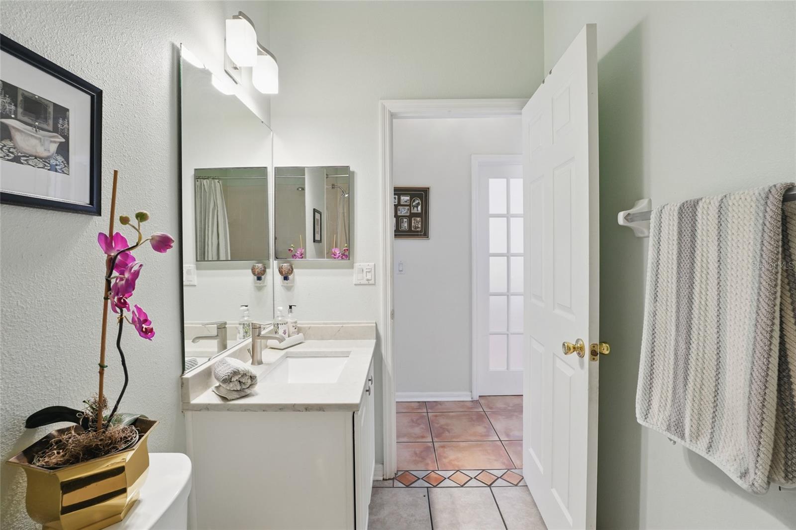 Image 33 of 51 For 9915 Kona Isle Court