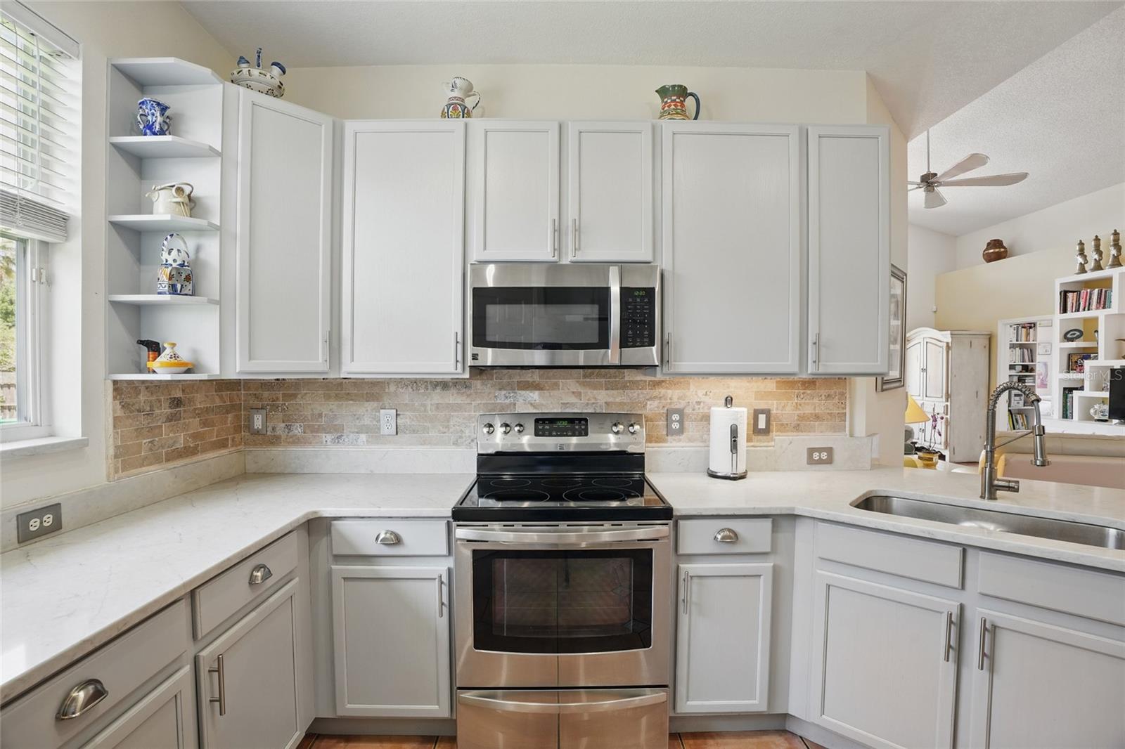 Image 36 of 51 For 9915 Kona Isle Court