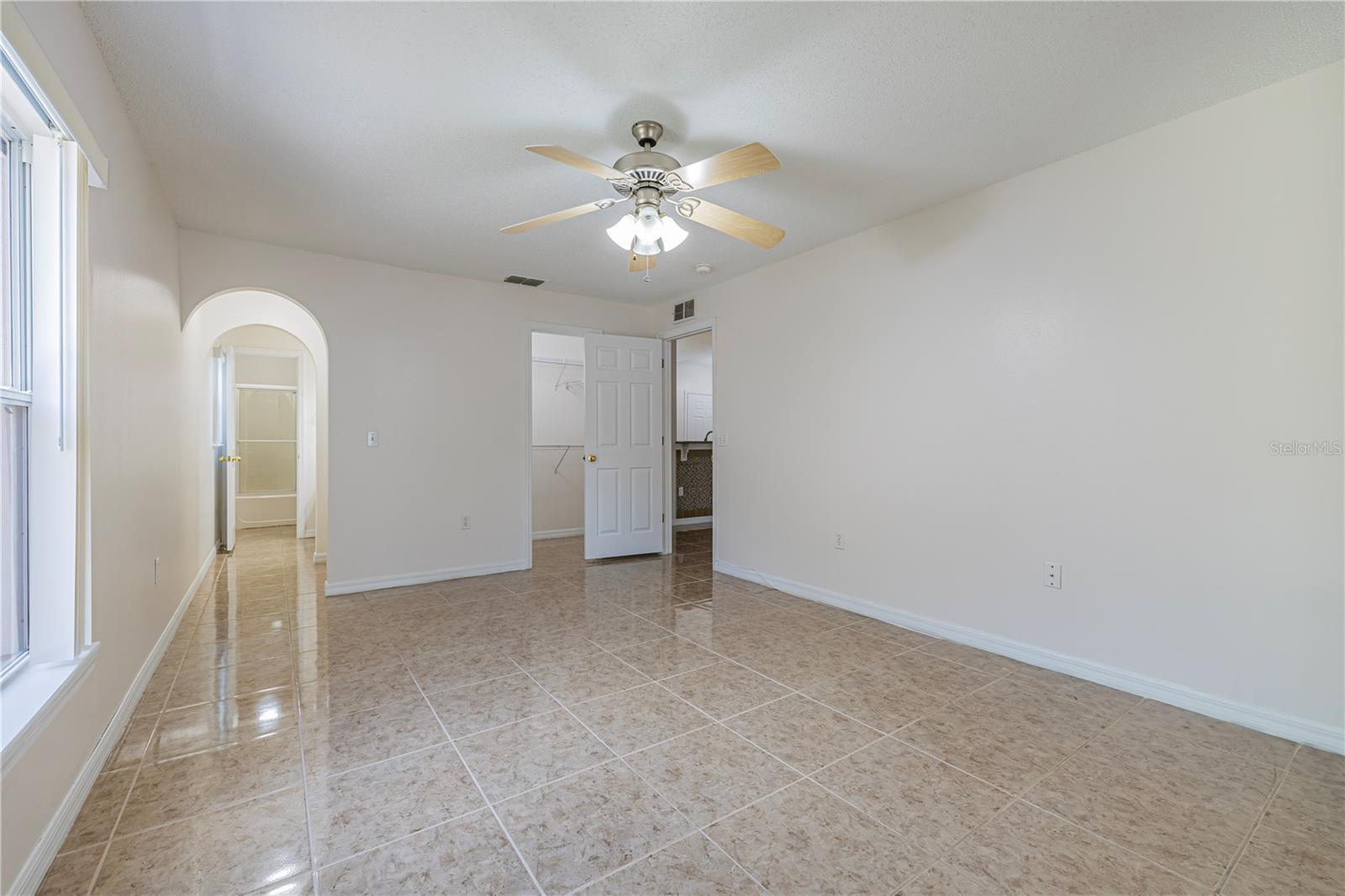Image 13 of 46 For 50989 Highway 27  371