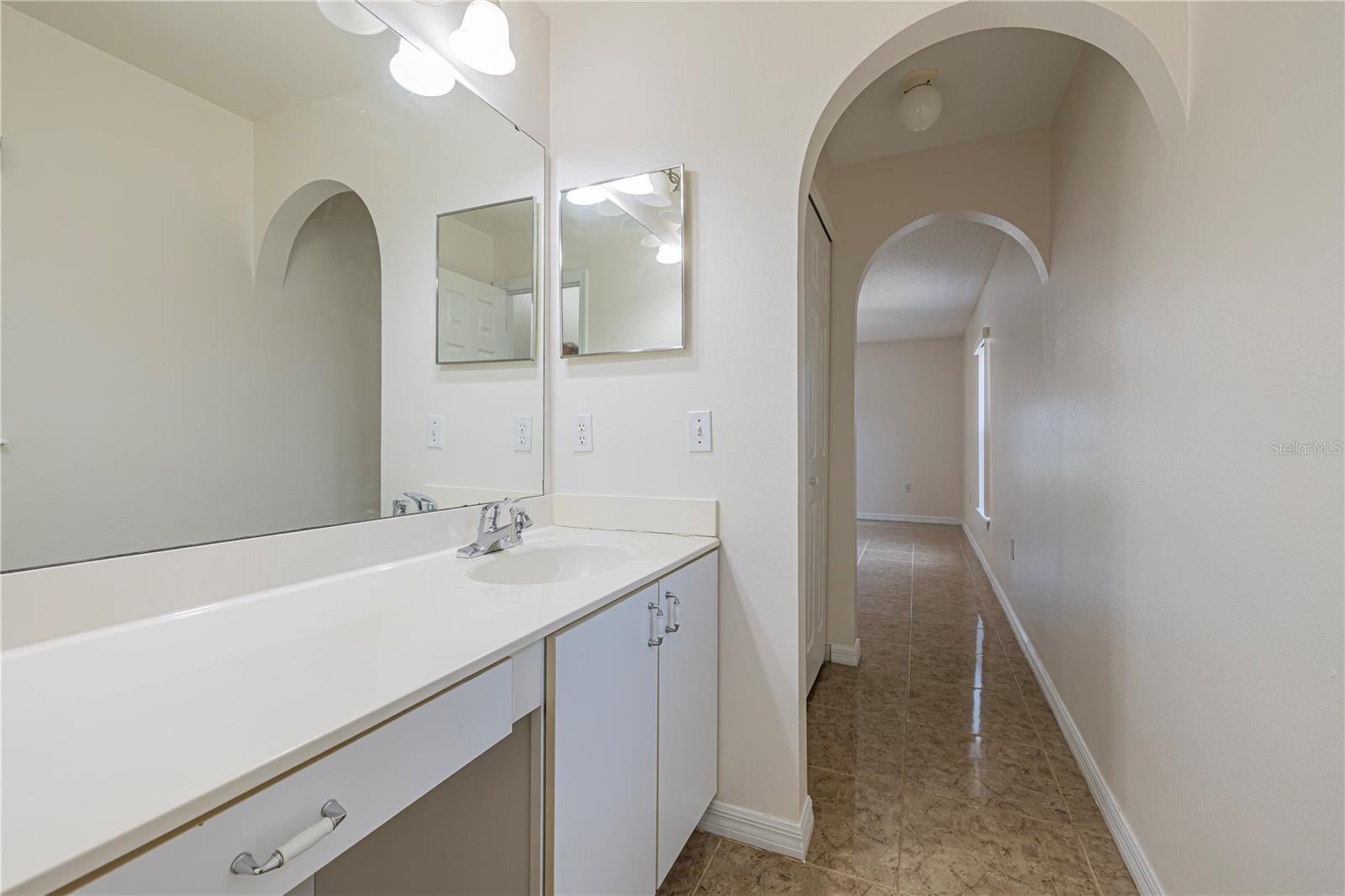 Image 17 of 46 For 50989 Highway 27  371
