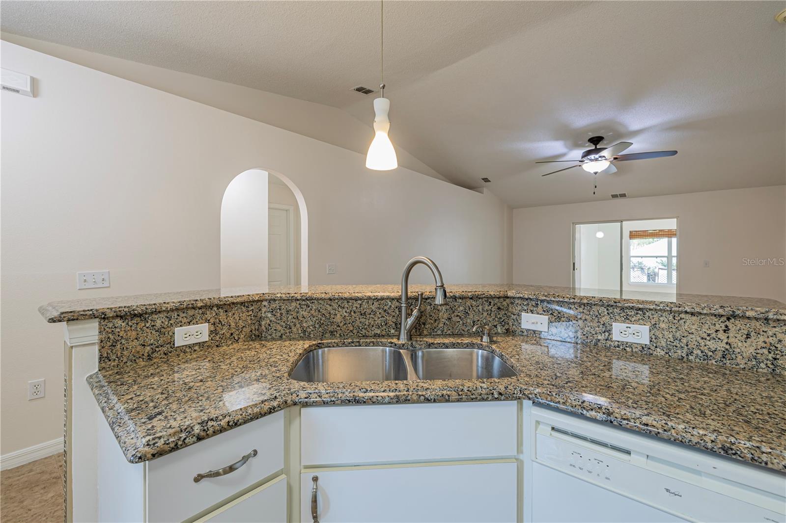 Image 31 of 46 For 50989 Highway 27  371