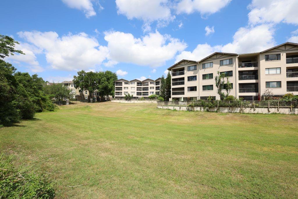 Image 12 of 53 For 1054 Lotus Cove Court 636