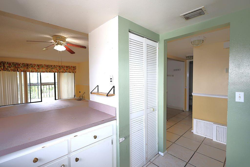 Image 23 of 53 For 1054 Lotus Cove Court 636