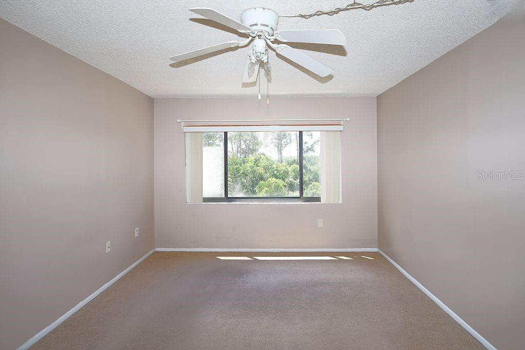 Image 33 of 53 For 1054 Lotus Cove Court 636
