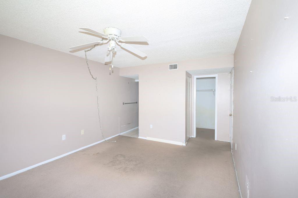 Image 35 of 53 For 1054 Lotus Cove Court 636