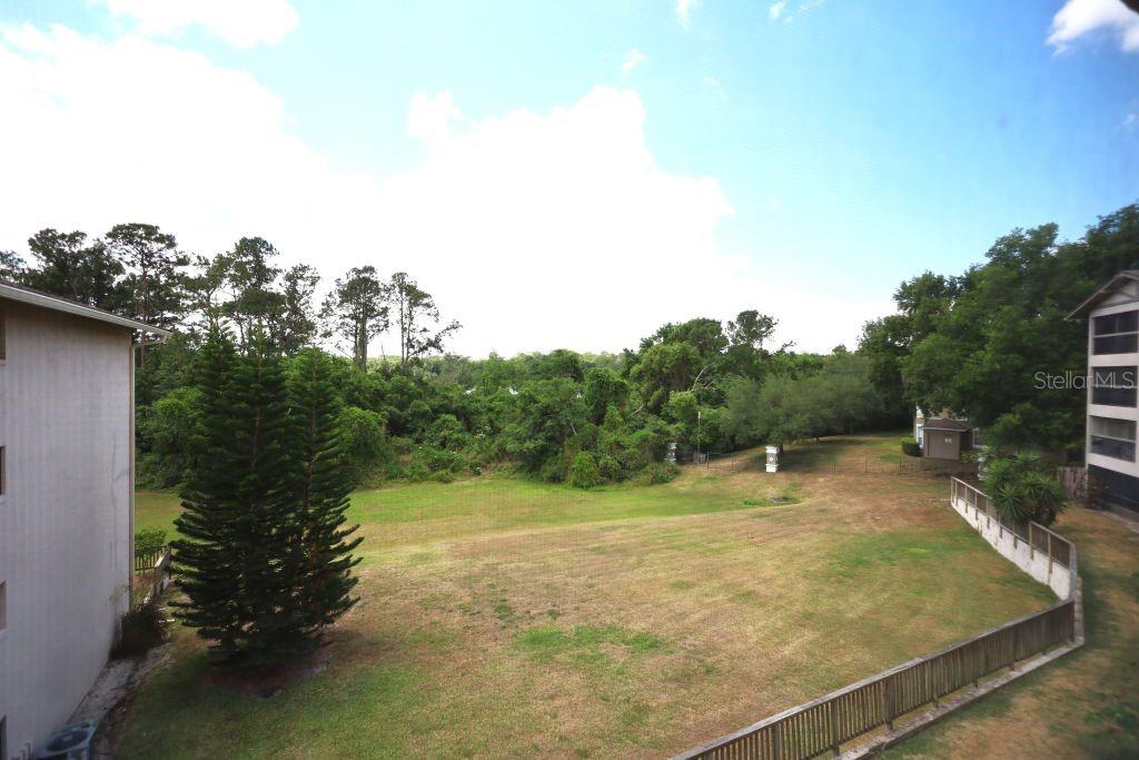 Image 40 of 53 For 1054 Lotus Cove Court 636