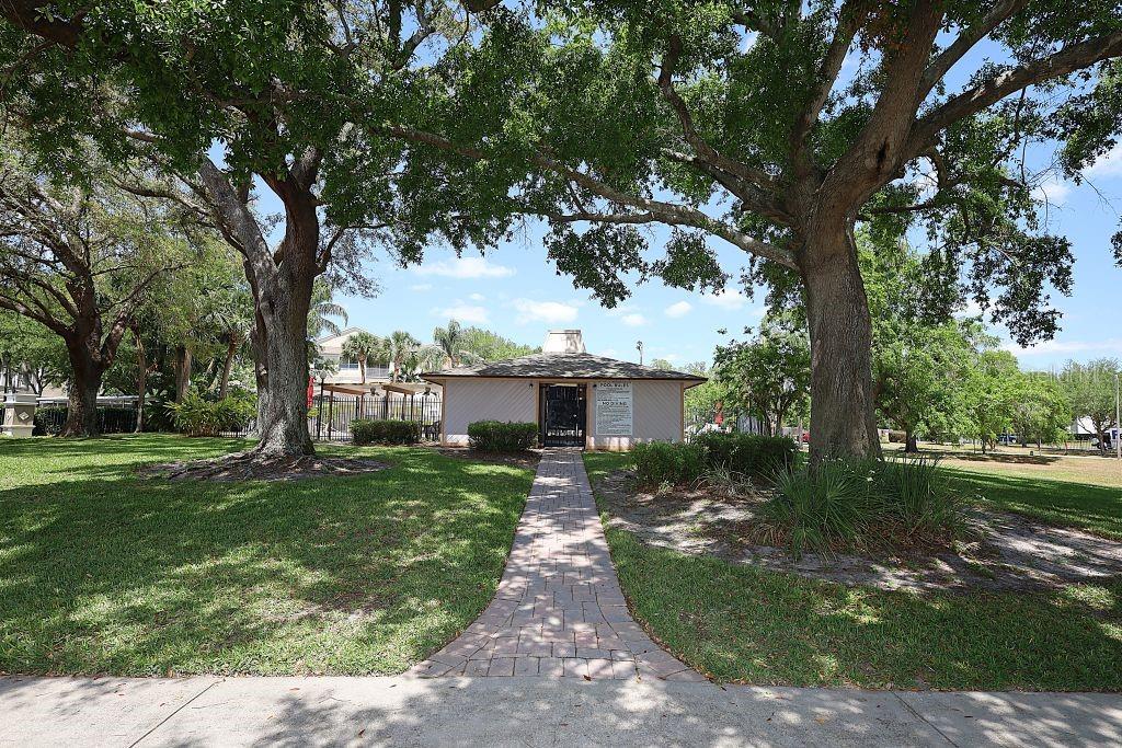 Image 46 of 53 For 1054 Lotus Cove Court 636