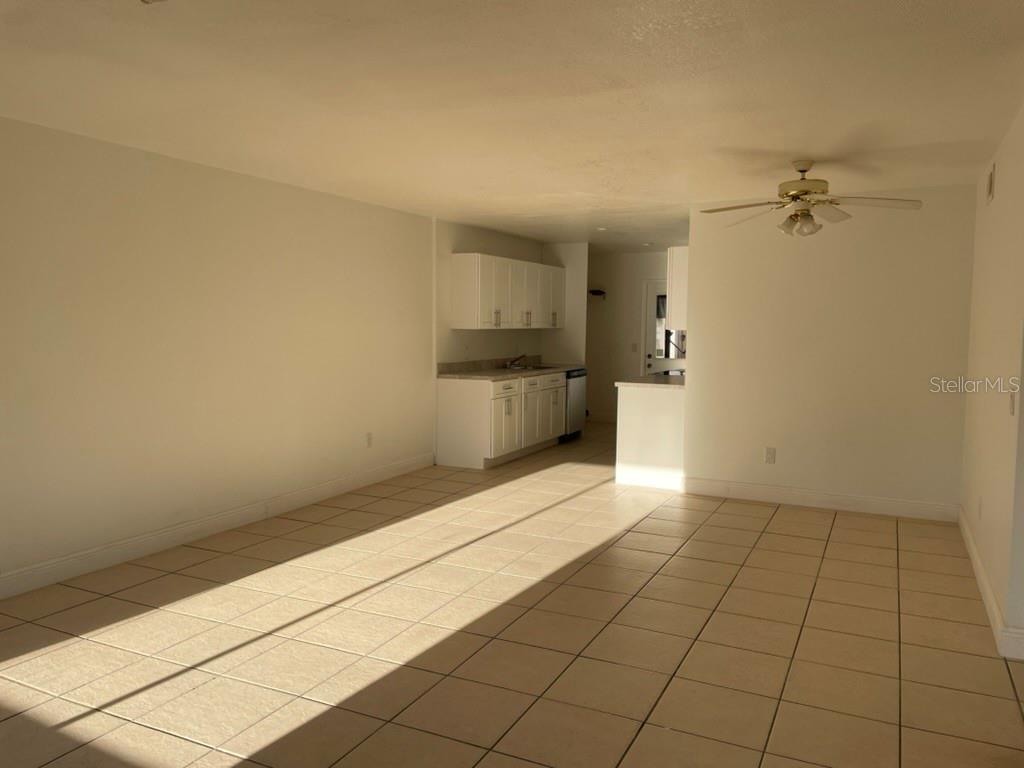 Image 2 of 11 For 516 Rosewood Lane