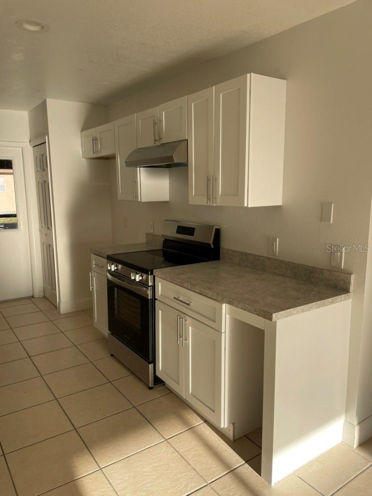 Image 5 of 11 For 516 Rosewood Lane