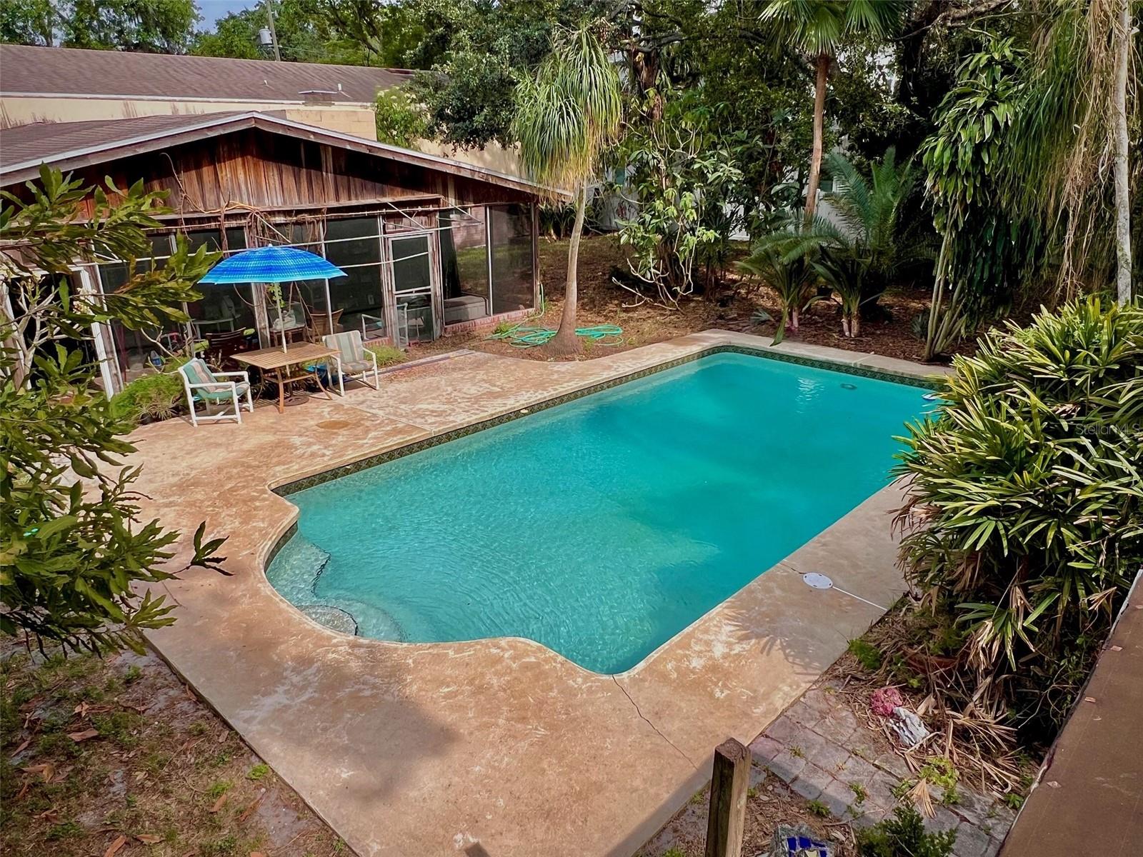 Image 6 of 14 For 76 Oakdale Street