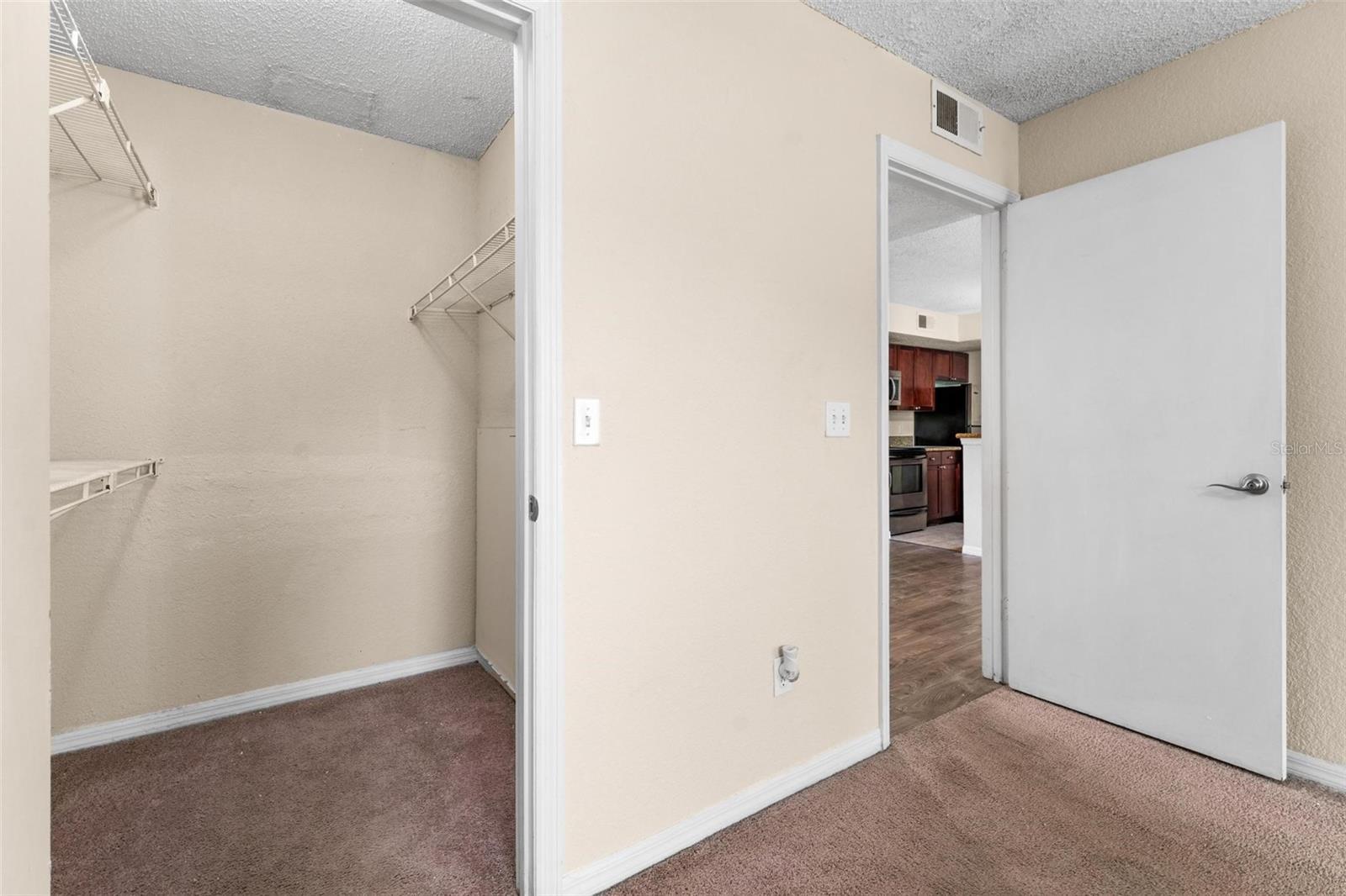 Image 12 of 23 For 5112 Conroy Rd  13