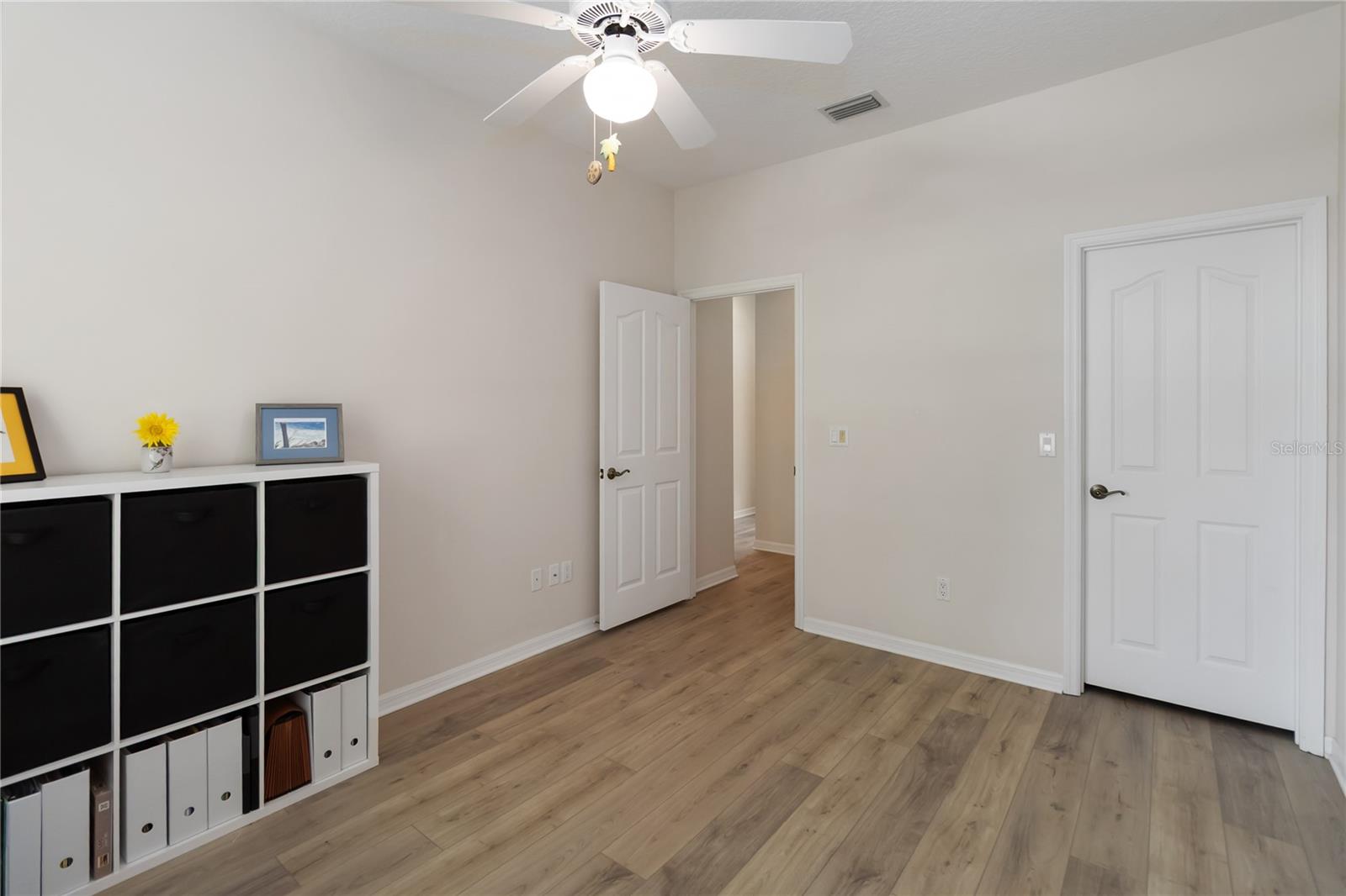Image 24 of 37 For 1320 Antrim Circle