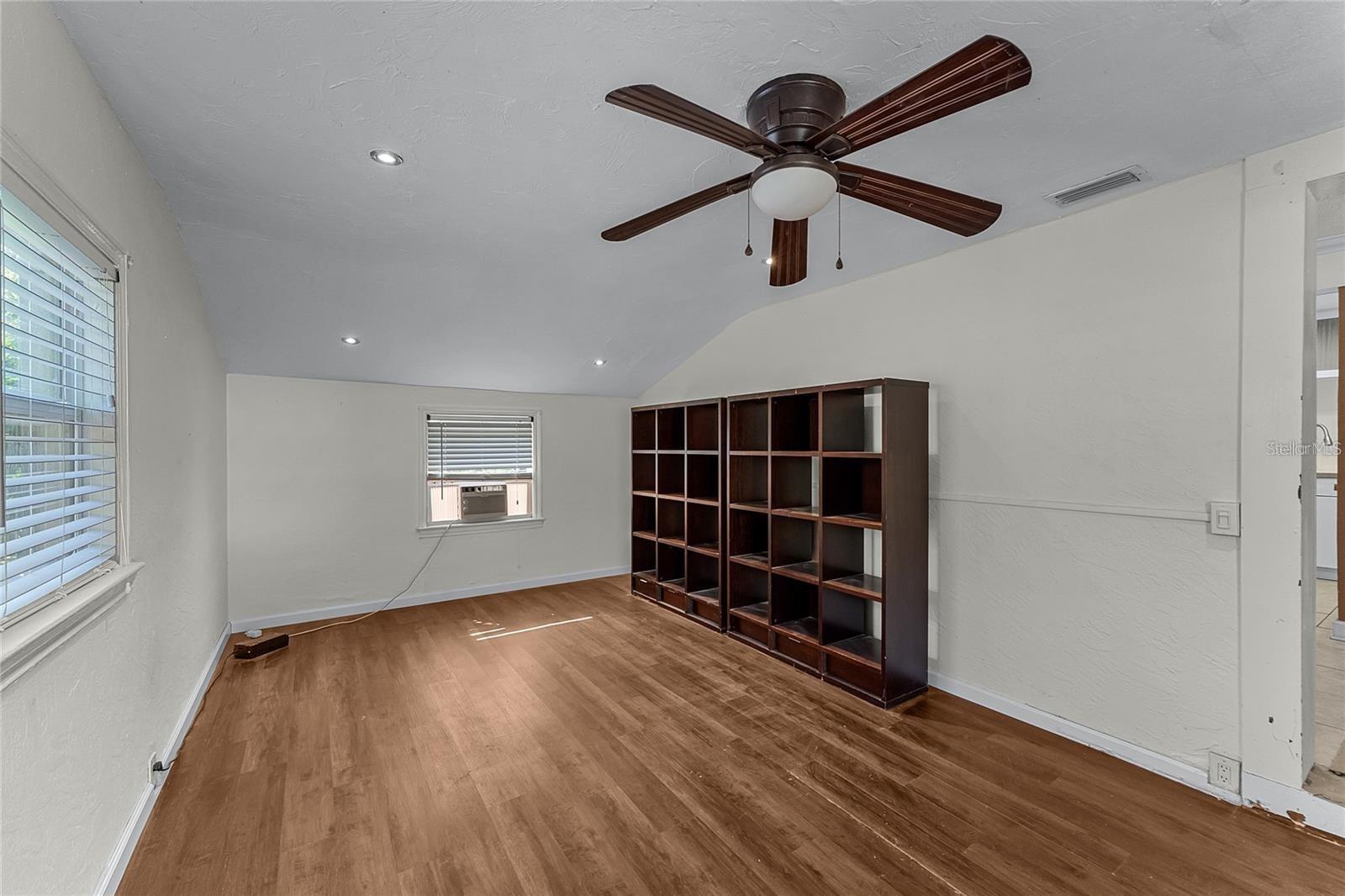 Image 20 of 24 For 3601 Midiron Drive