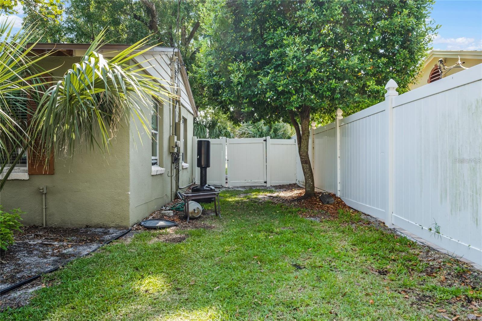 Image 3 of 24 For 3601 Midiron Drive