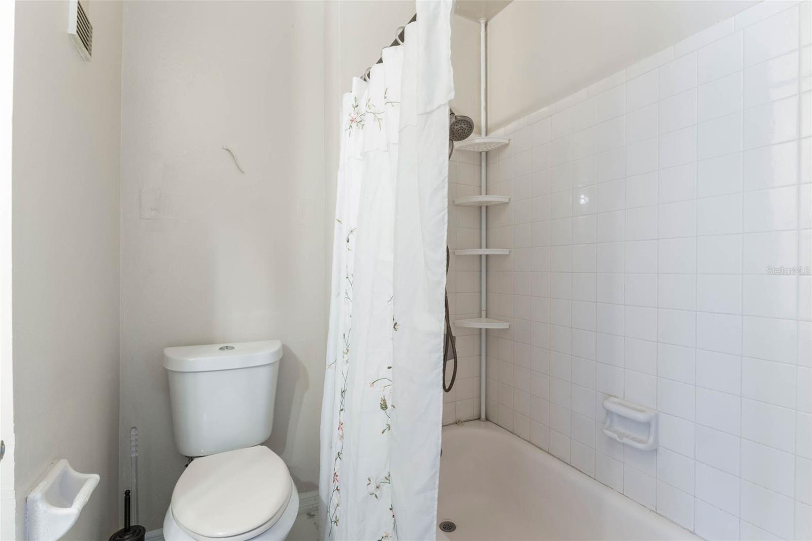 Image 10 of 17 For 7336 Daniel Webster Drive 9