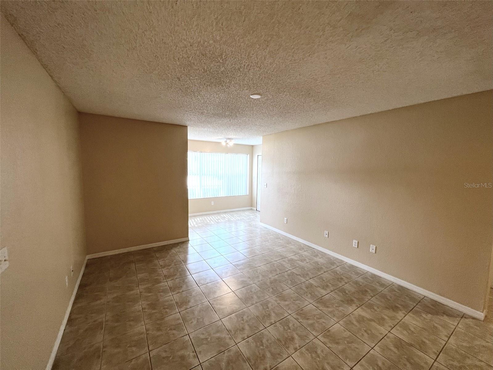 Image 3 of 19 For 5124 Conroy Road 615