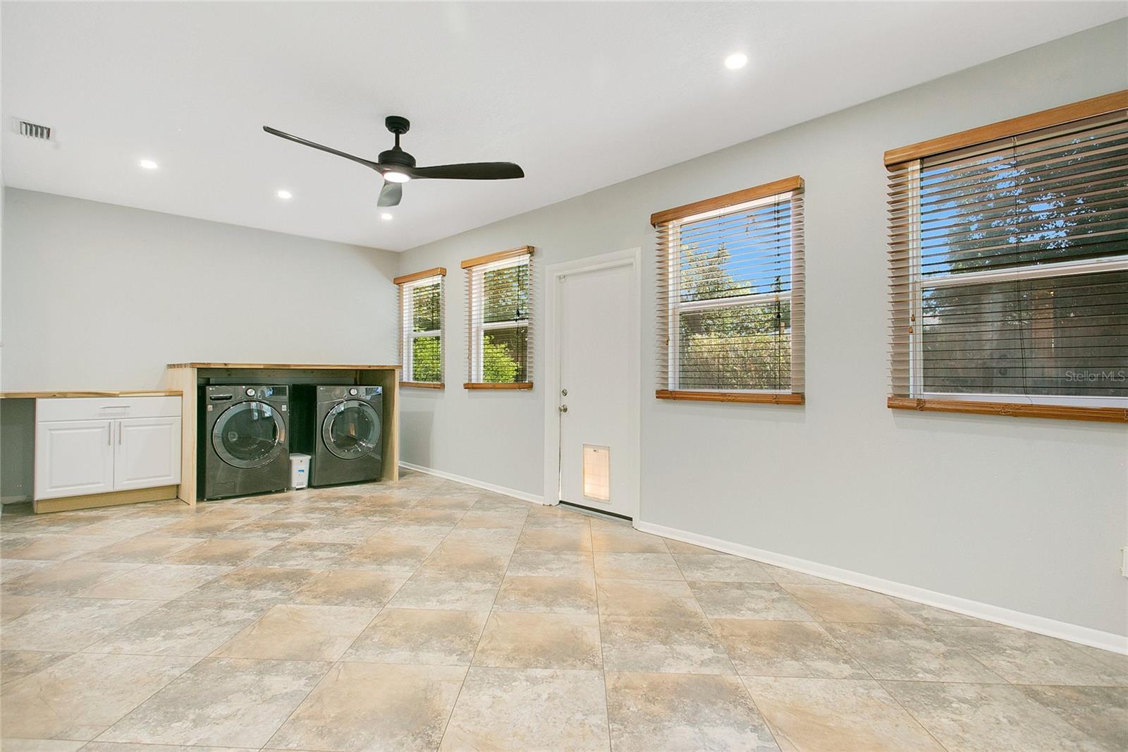 Image 13 of 31 For 821 Sutter Loop