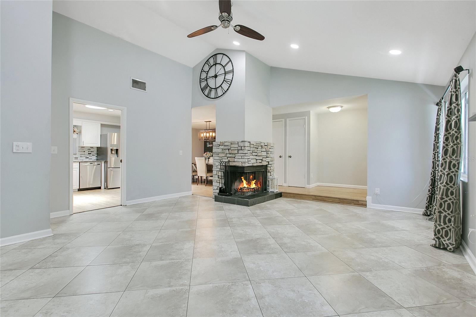 Image 6 of 31 For 821 Sutter Loop
