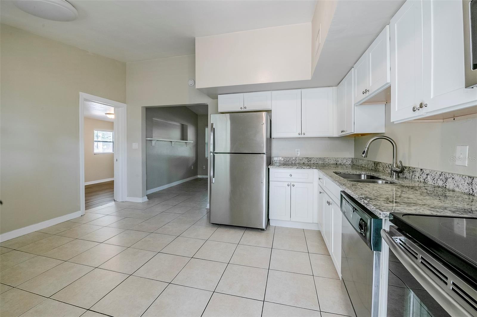 Image 13 of 37 For 4124 Caywood Circle