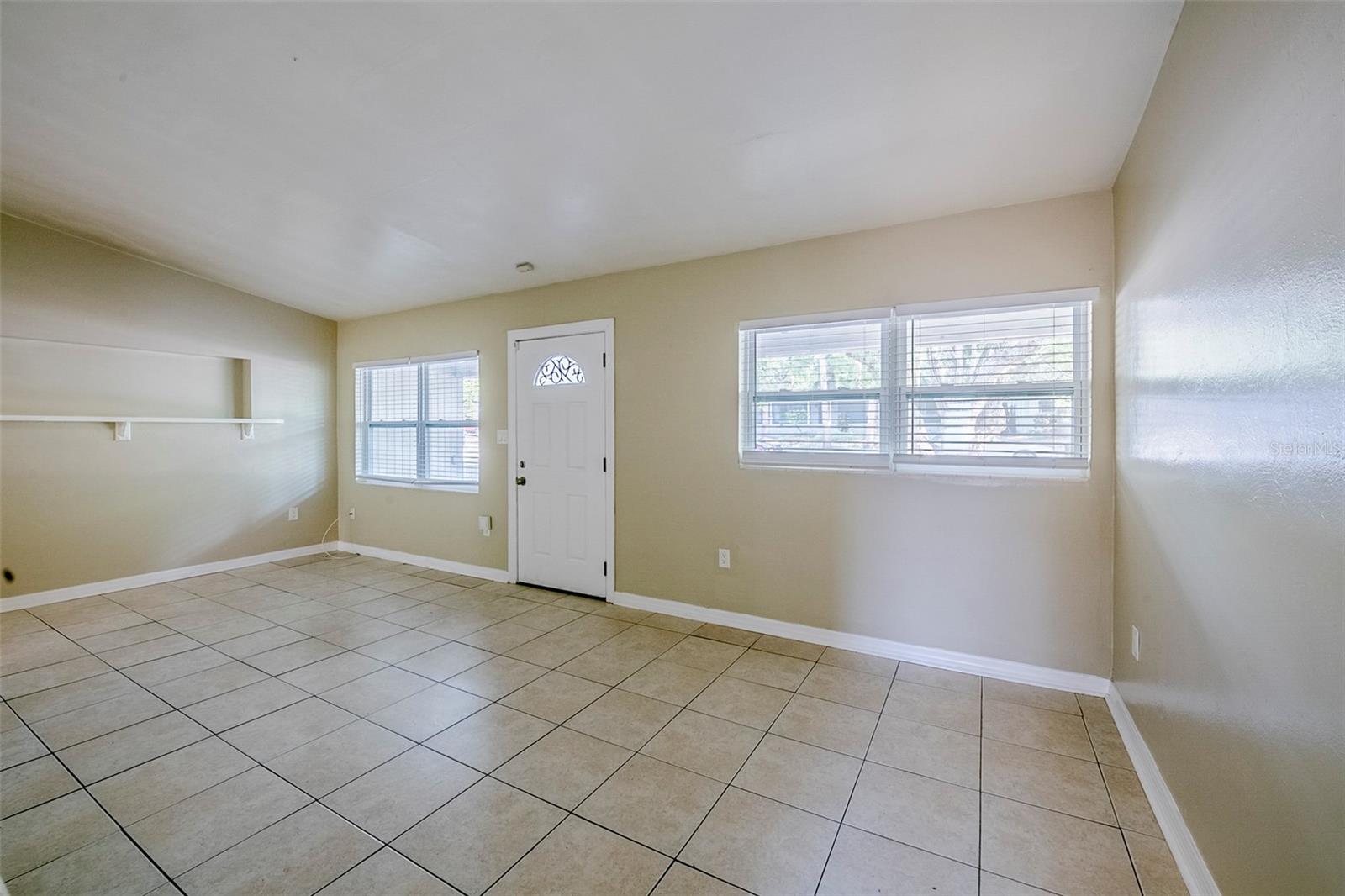 Image 7 of 37 For 4124 Caywood Circle