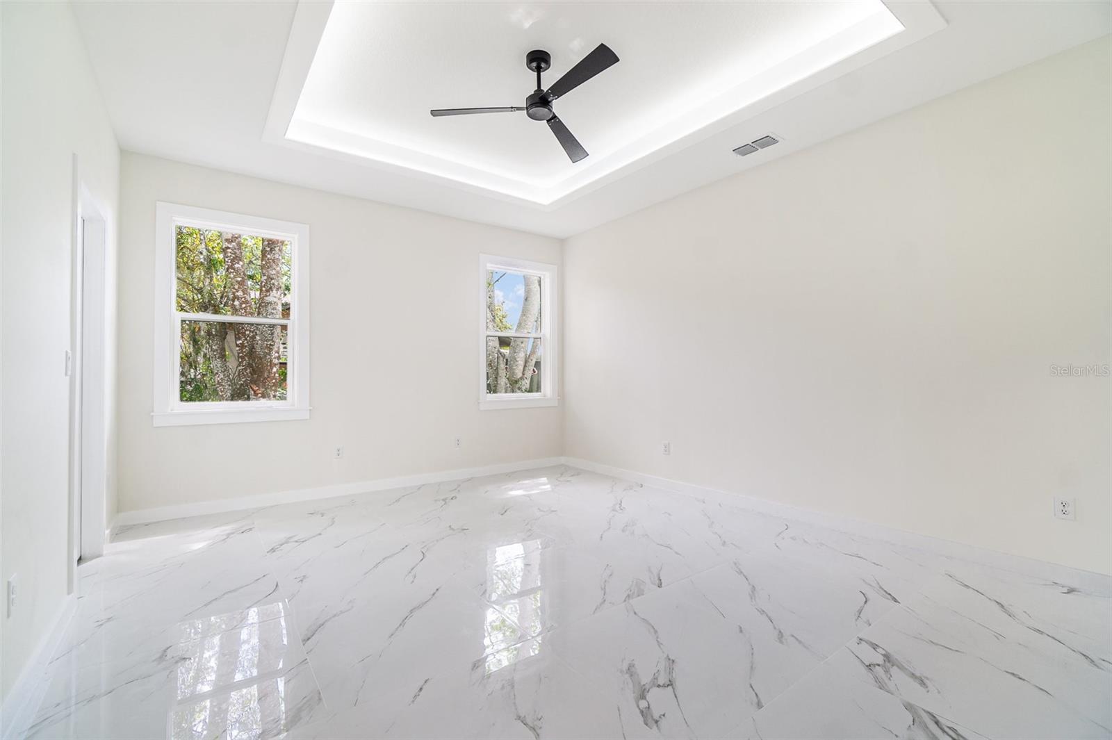 Image 15 of 26 For 1215 Crawford Avenue