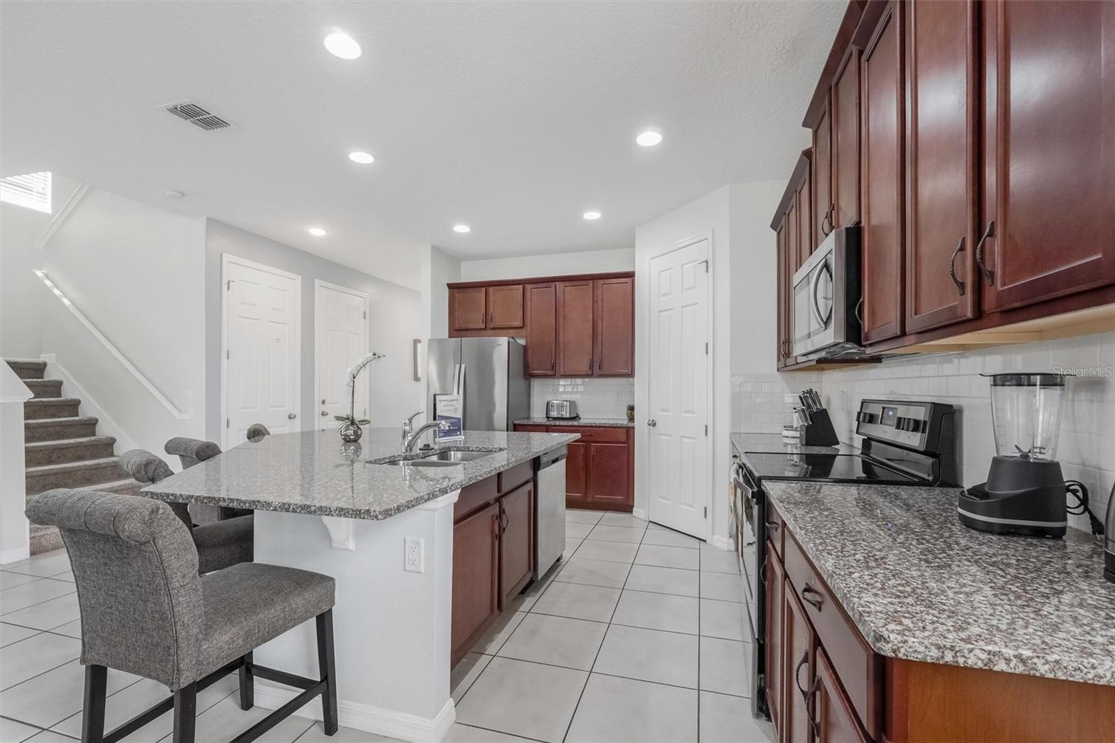 Image 10 of 43 For 9007 Pelican Cove Trace