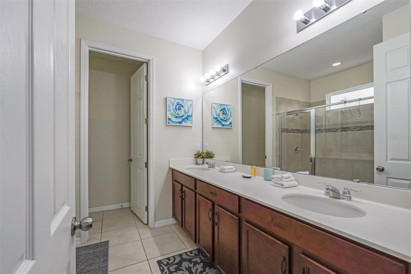 Image 21 of 43 For 9007 Pelican Cove Trace