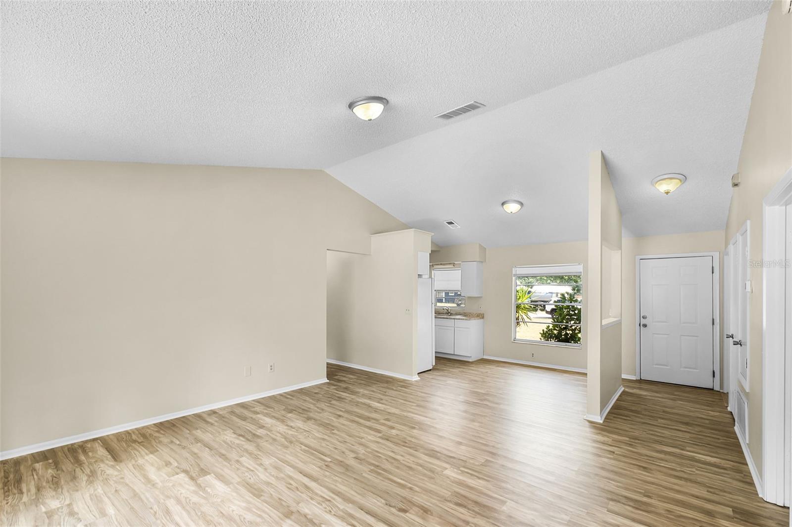 Image 6 of 23 For 288 Howard Boulevard