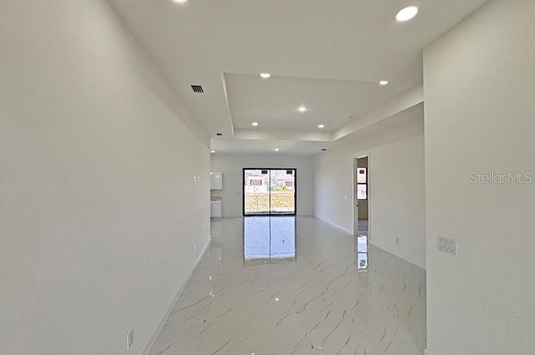 Image 10 of 31 For 4233 Jacaranda Parkway W