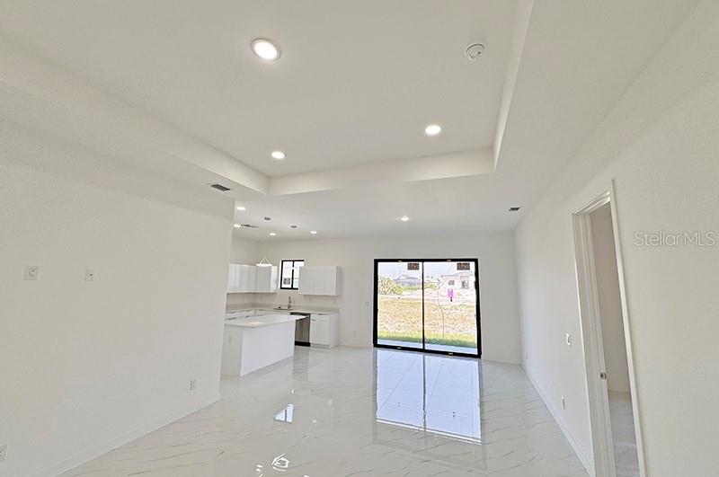 Image 12 of 31 For 4233 Jacaranda Parkway W