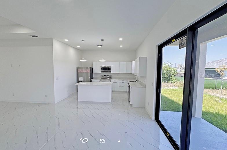 Image 16 of 31 For 4233 Jacaranda Parkway W