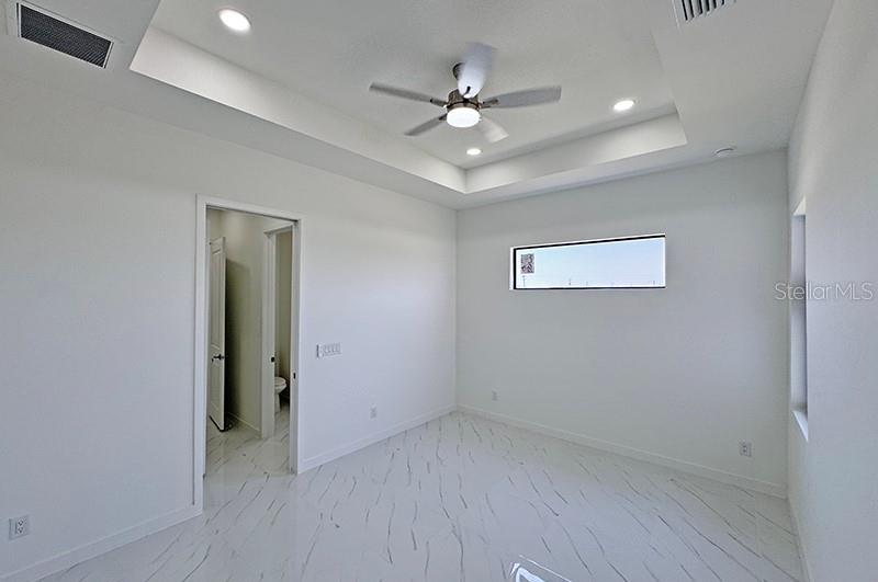 Image 29 of 31 For 4233 Jacaranda Parkway W