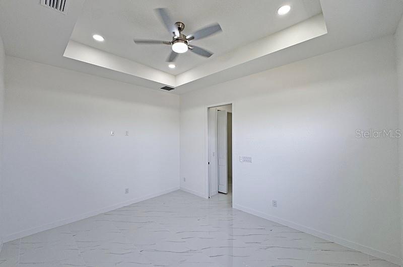 Image 30 of 31 For 4233 Jacaranda Parkway W