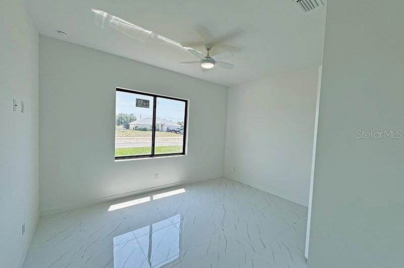Image 31 of 31 For 4233 Jacaranda Parkway W