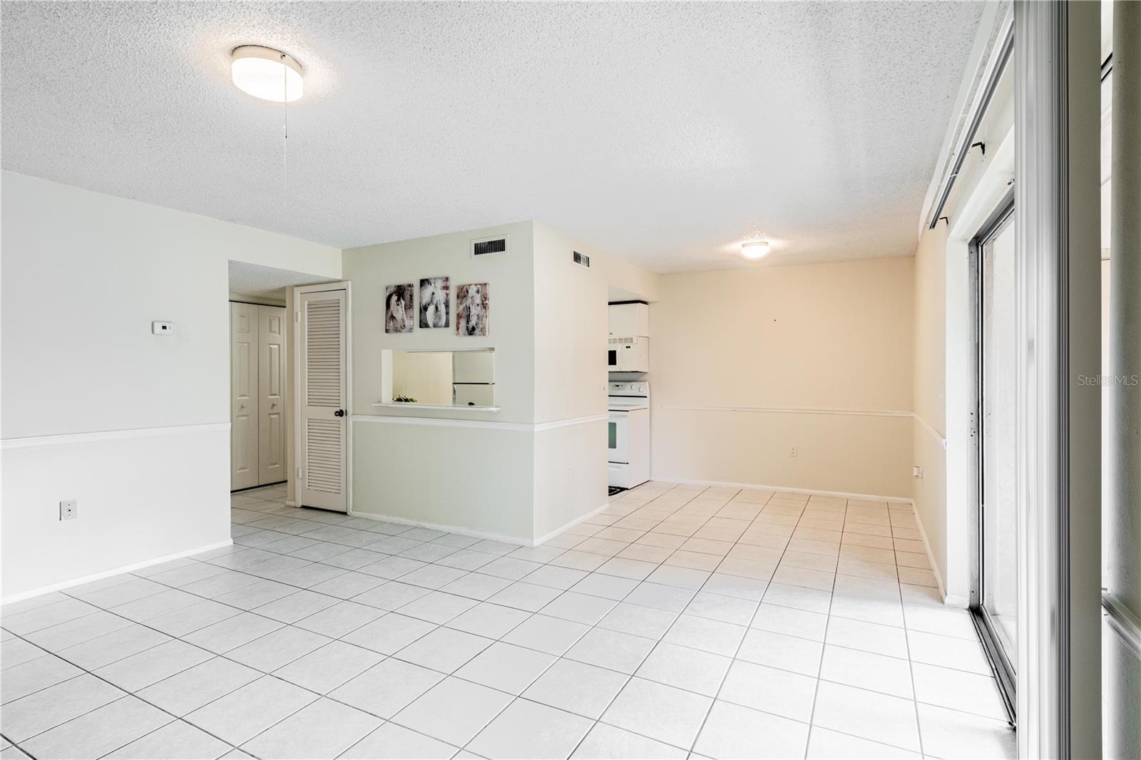 Image 4 of 27 For 1156 Calle Del Norte  C