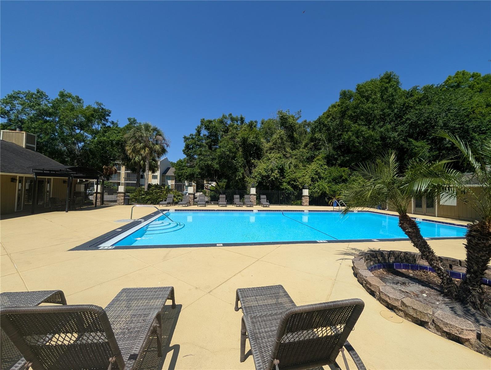 Image 7 of 25 For 13401 Arbor Pointe Circle 201