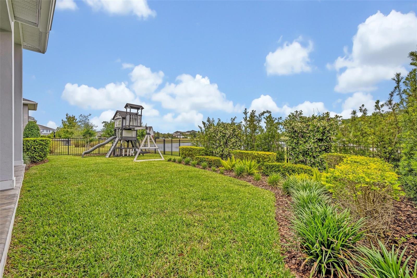 Image 47 of 68 For 14559 Walcott Avenue