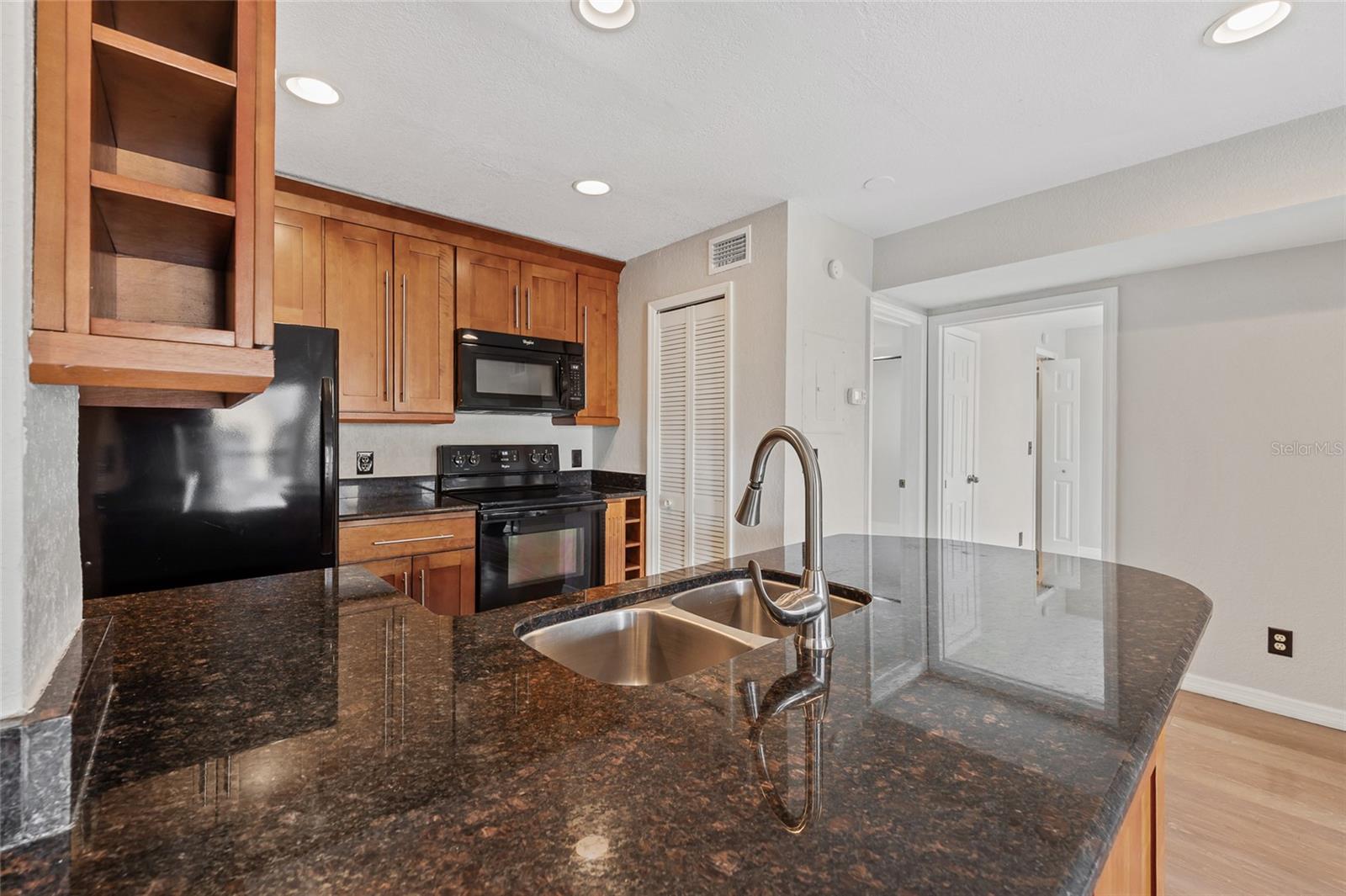 Image 11 of 30 For 390 Lake Placid Court 304