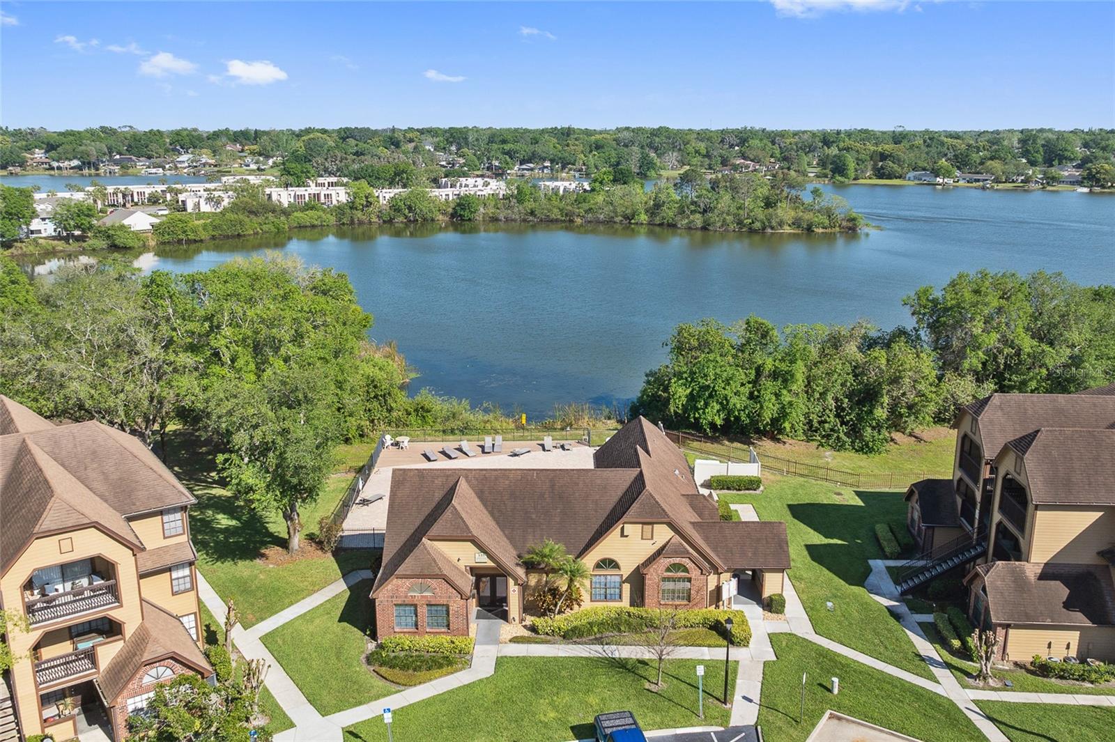 Image 21 of 30 For 390 Lake Placid Court 304