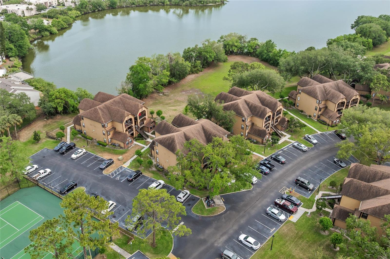 Image 22 of 30 For 390 Lake Placid Court 304
