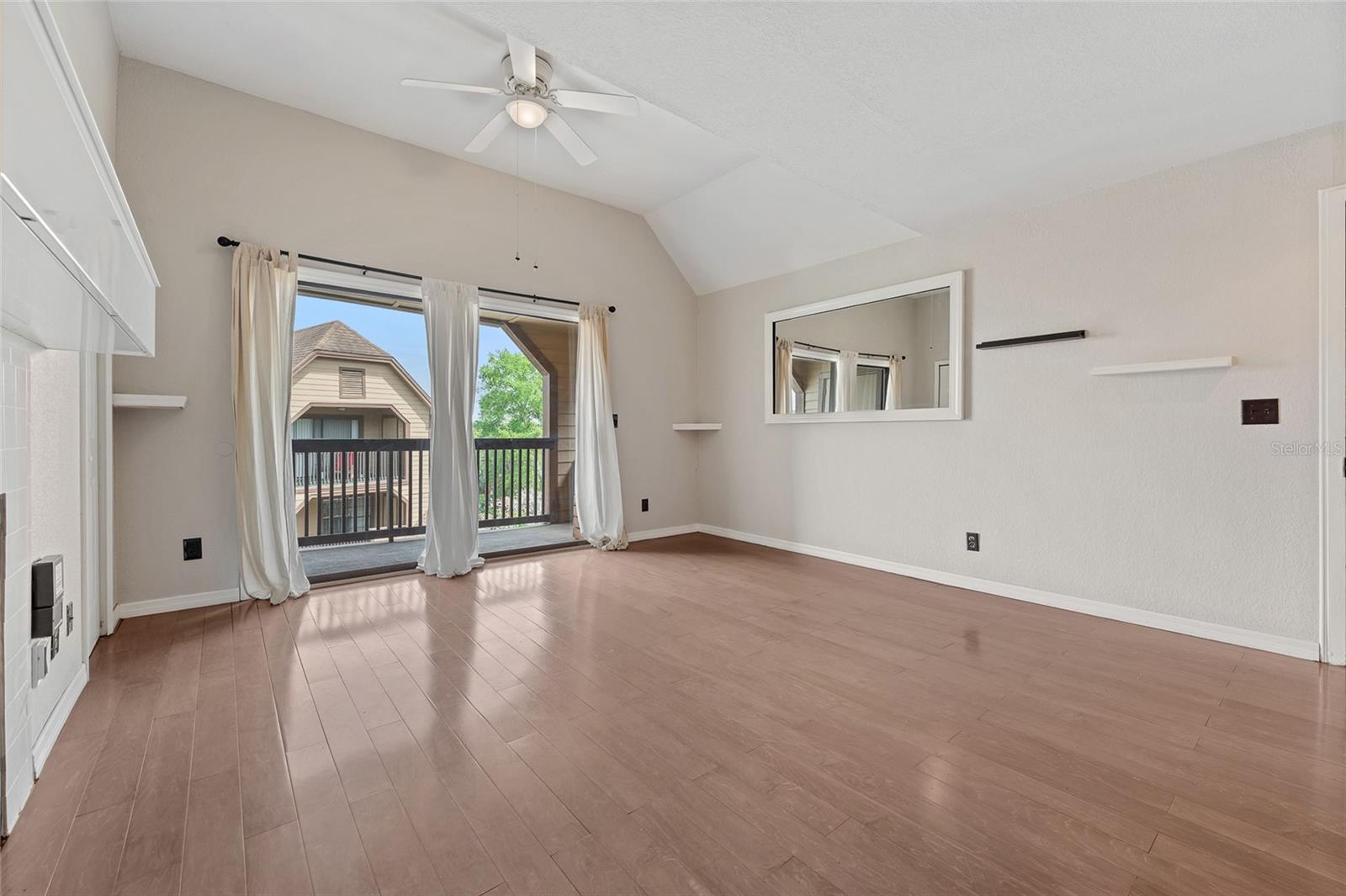 Image 7 of 30 For 390 Lake Placid Court 304