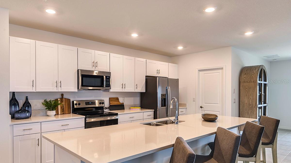 Image 4 of 27 For 4557 Ranunculus Street