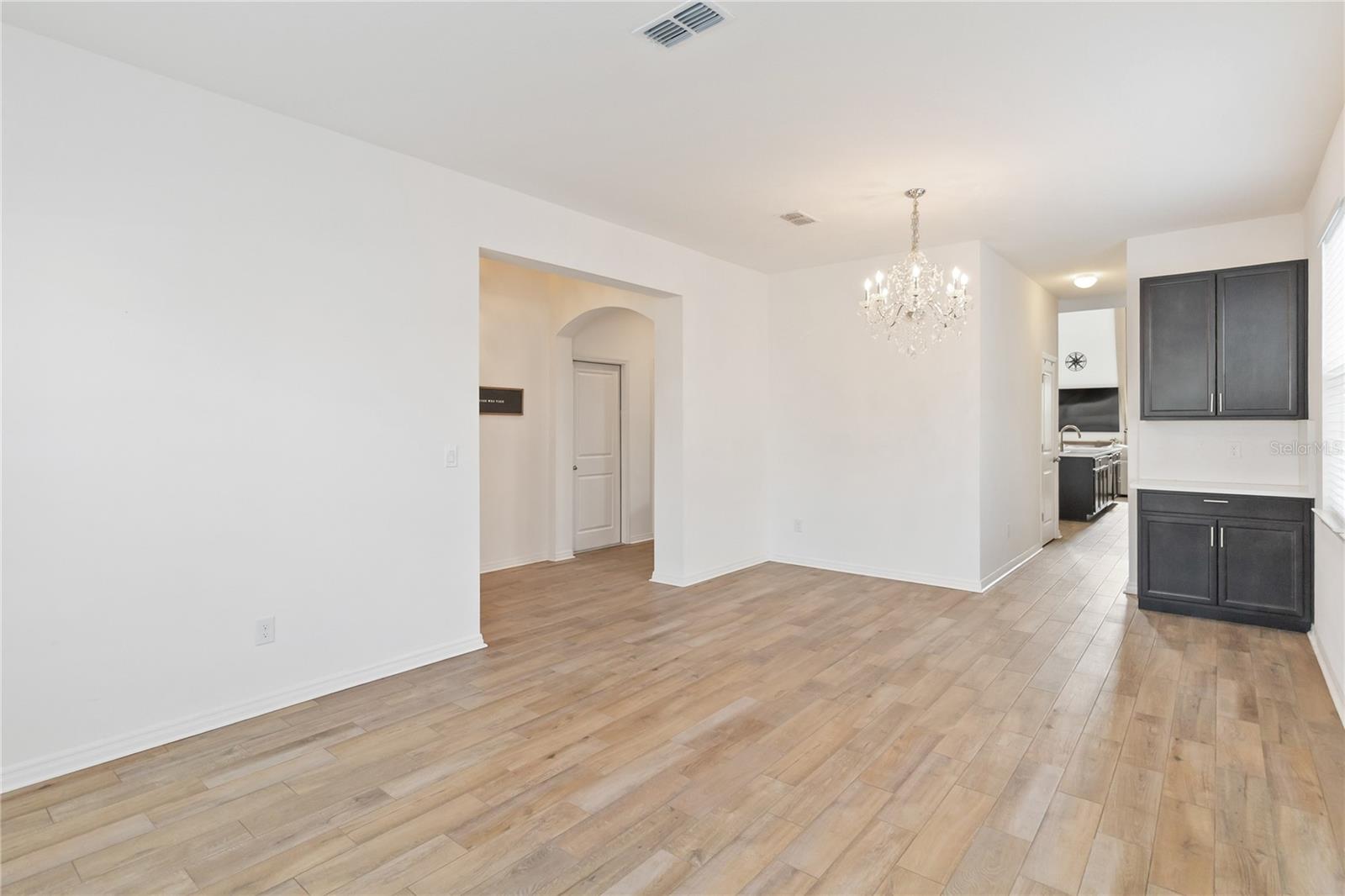 Image 18 of 69 For 1539 Wynell Street