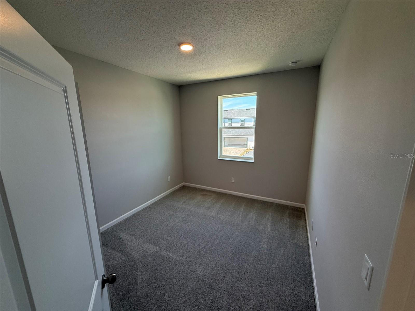 Image 9 of 30 For 652 Pothos Street