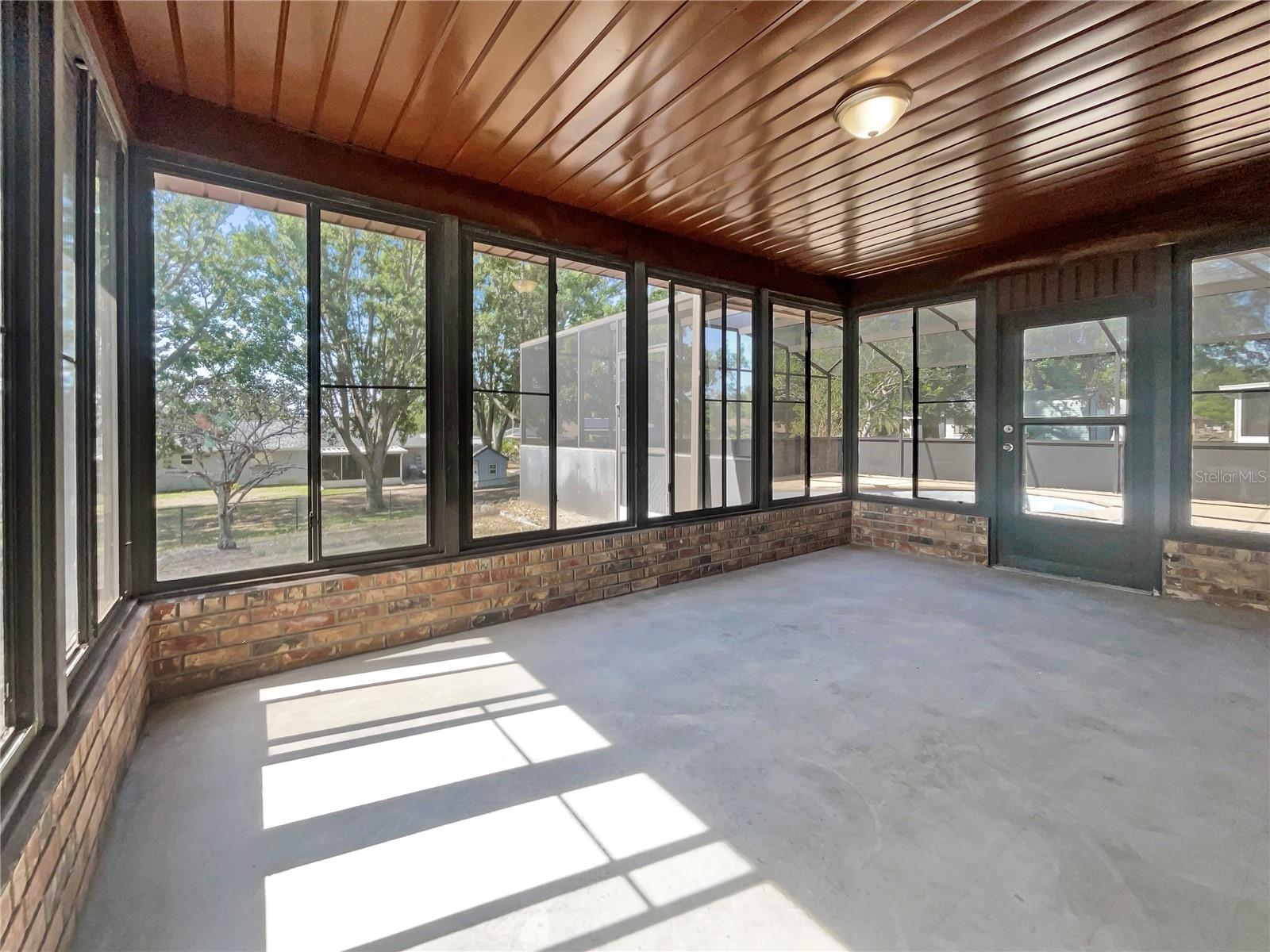 Image 21 of 23 For 12610 Bay Hill Drive