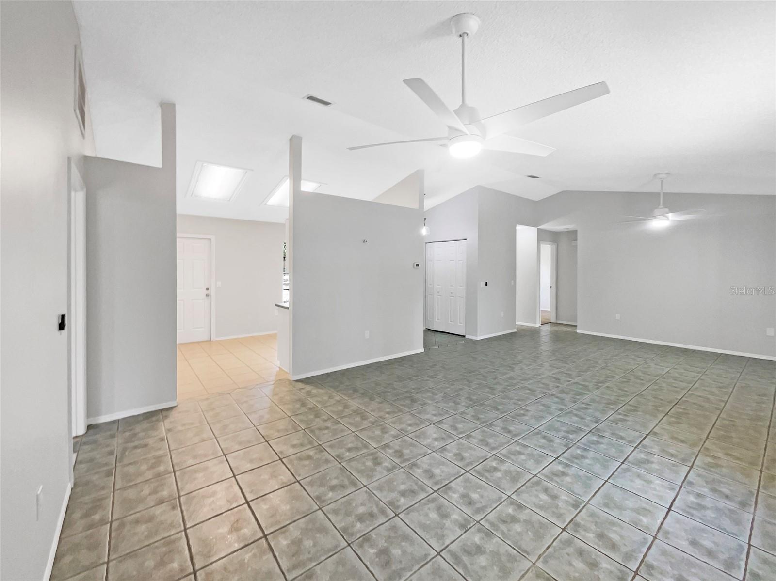Image 9 of 23 For 12610 Bay Hill Drive